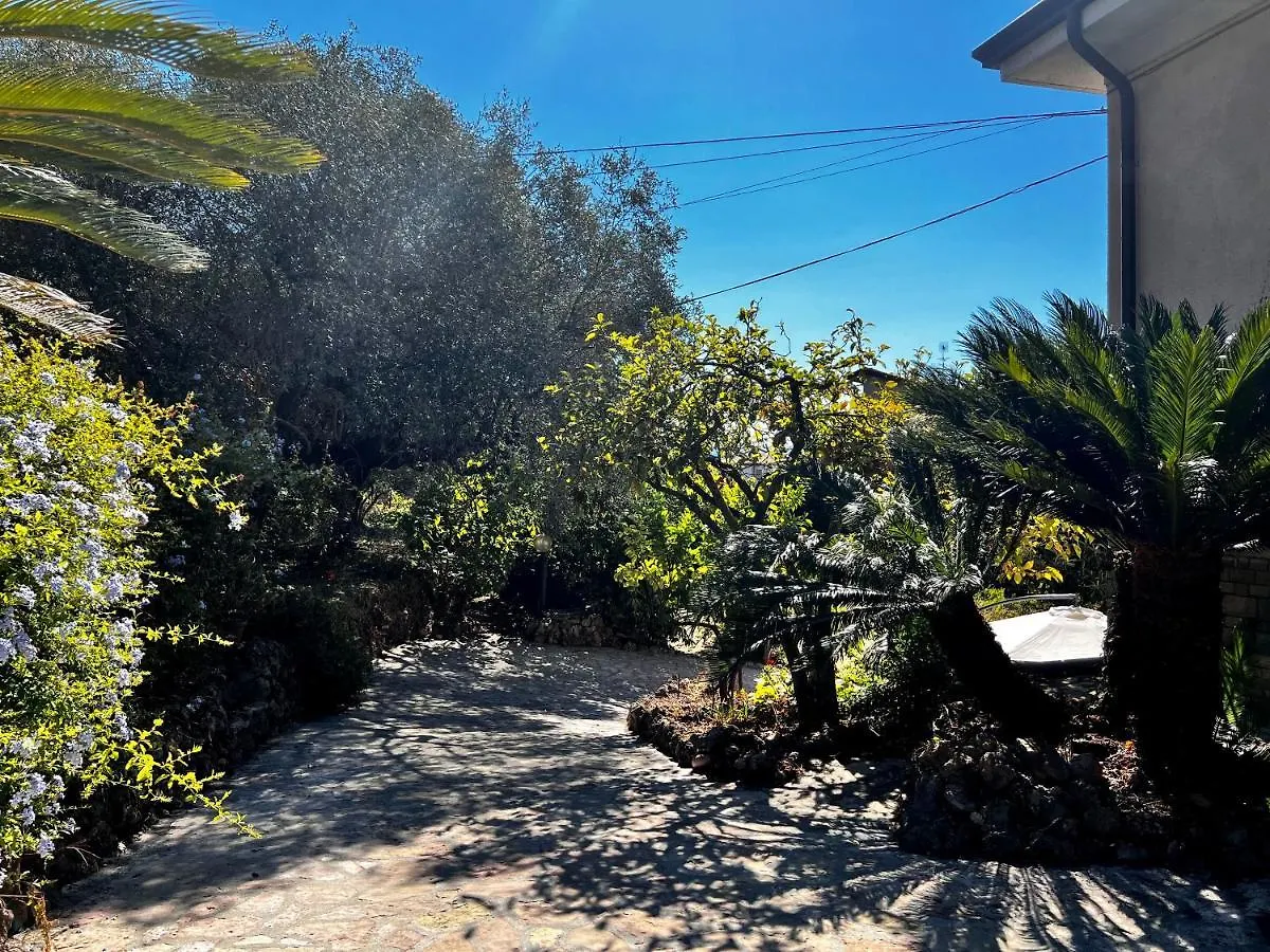 Il Giardino Delle Cycas Lägenhet Romito Magra